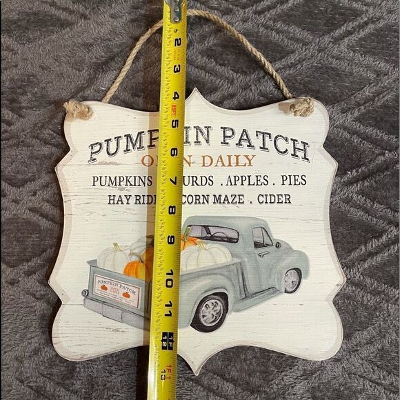 Pumpkin patch sign with truck and pumpkins NWT - Picture 5 of 7
